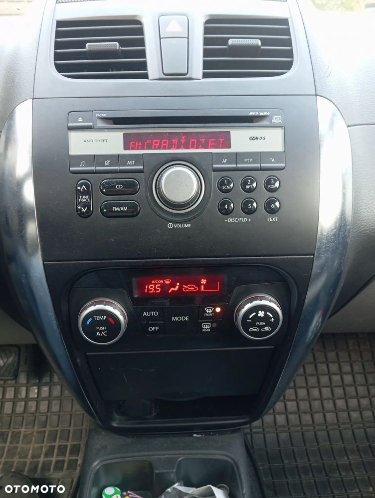Suzuki SX4 2.0 DDiS 4x2 Comfort - 9