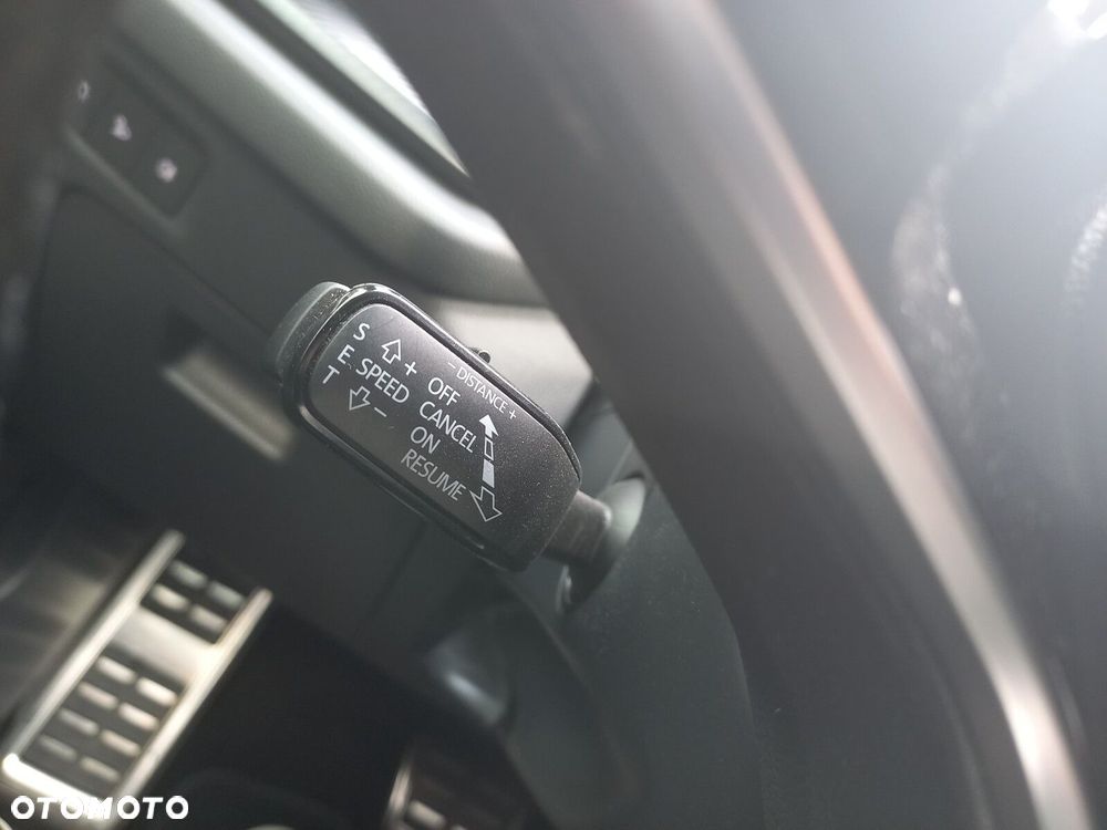 Skoda Octavia 2.0 TDI Sportline DSG - 22