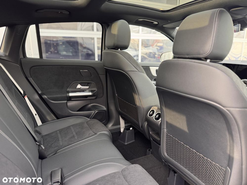 Mercedes-Benz GLA 220 mHEV 4-Matic AMG Line 8G-DCT - 19