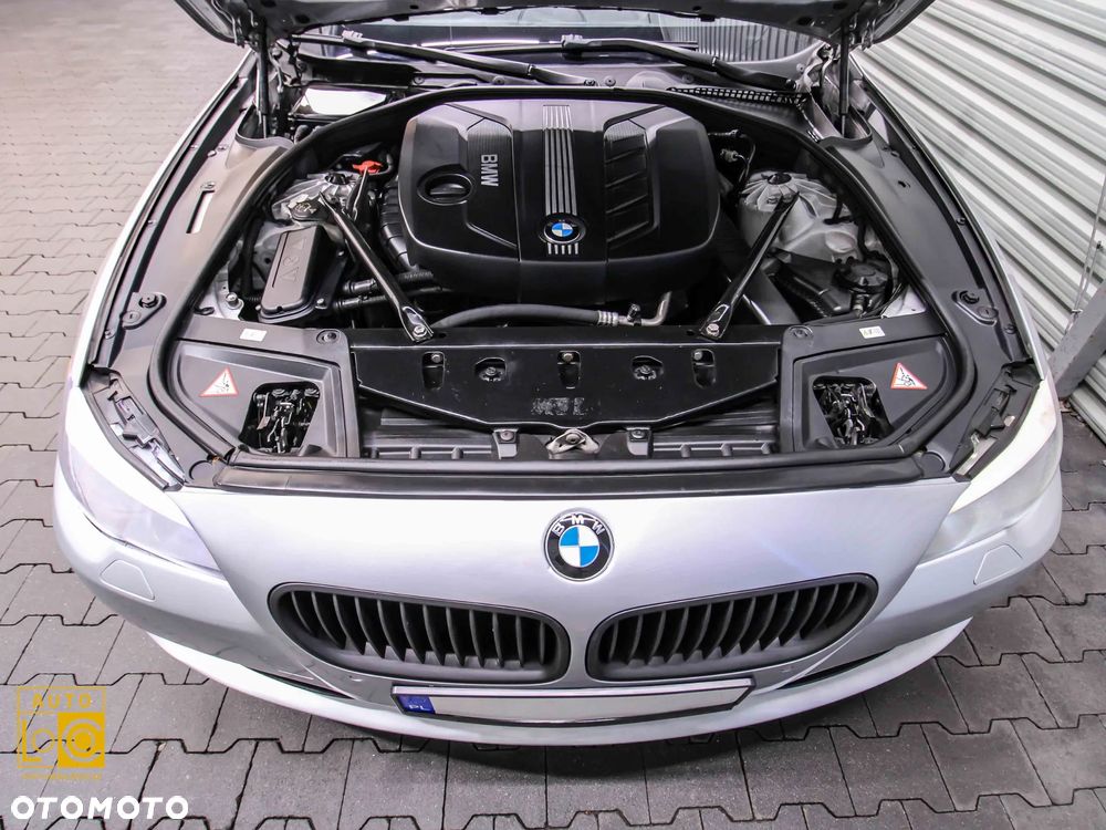BMW Seria 5 520d Touring Sport-Aut - 12