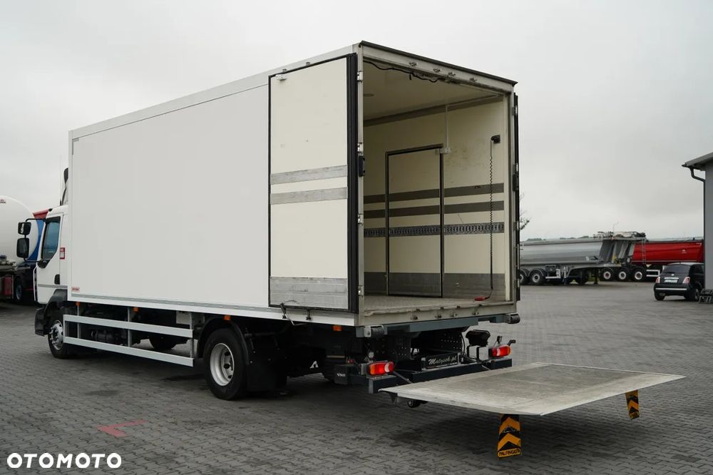Renault D 250 / CHŁODNIA - 6,7 m / THERMO KING T 600R / + WINDA ZAŁADOWCZA PALFINGER / - 15