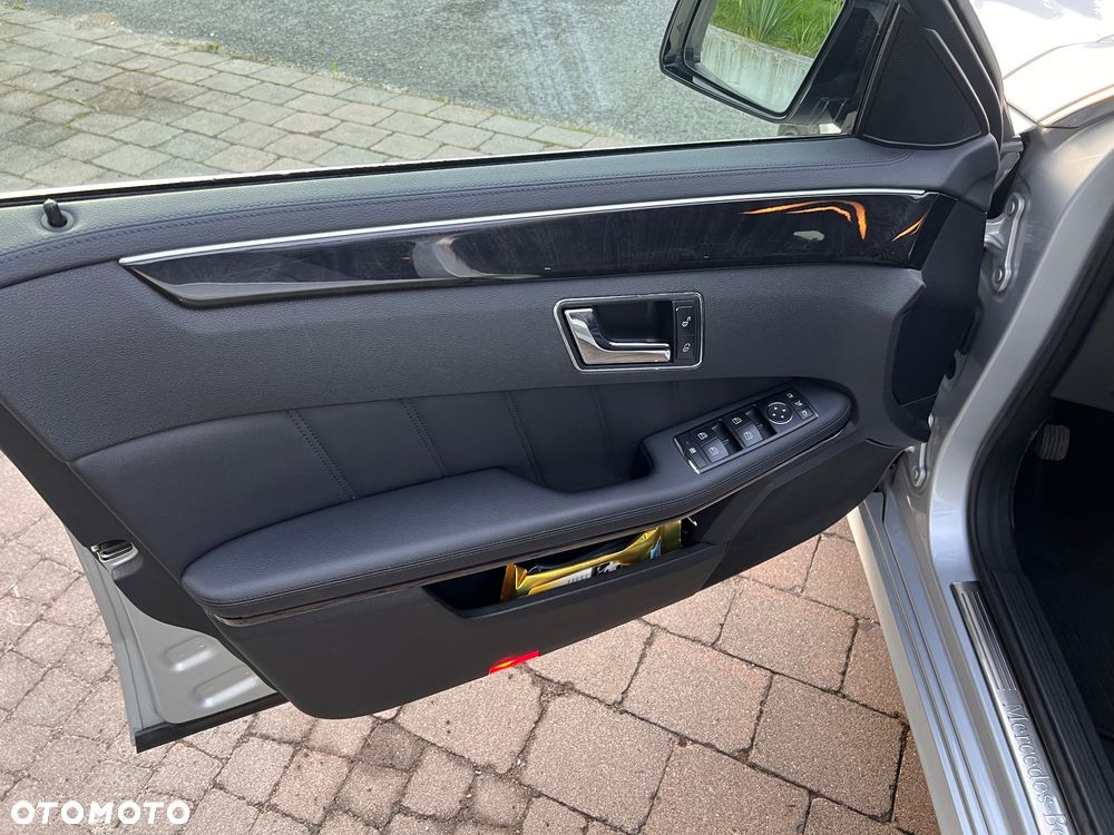 Mercedes-Benz Klasa E 250 CDI DPF BlueEFFICIENCY Automatik Avantgarde - 7