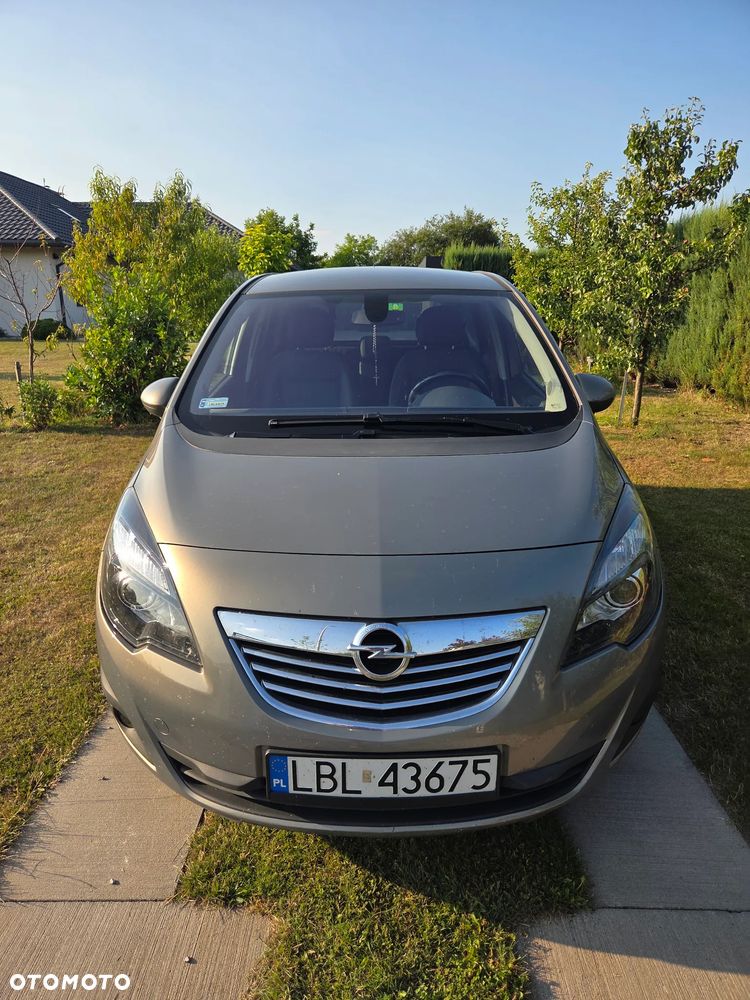 Opel Meriva - 11