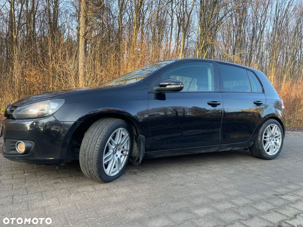 Volkswagen Golf - 6