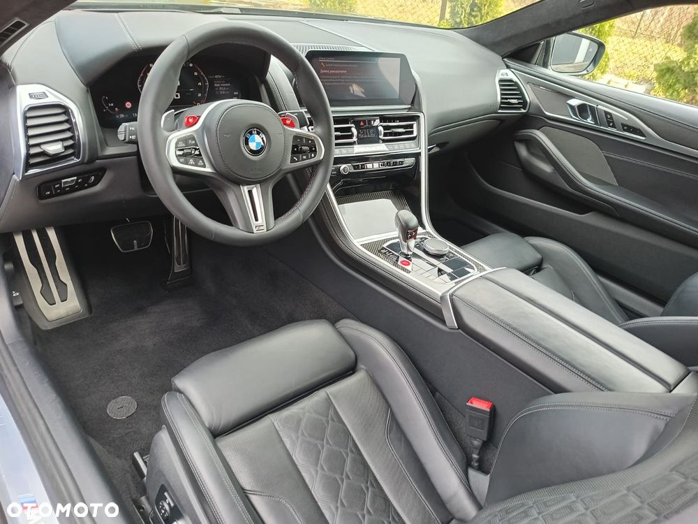BMW M8 - 8