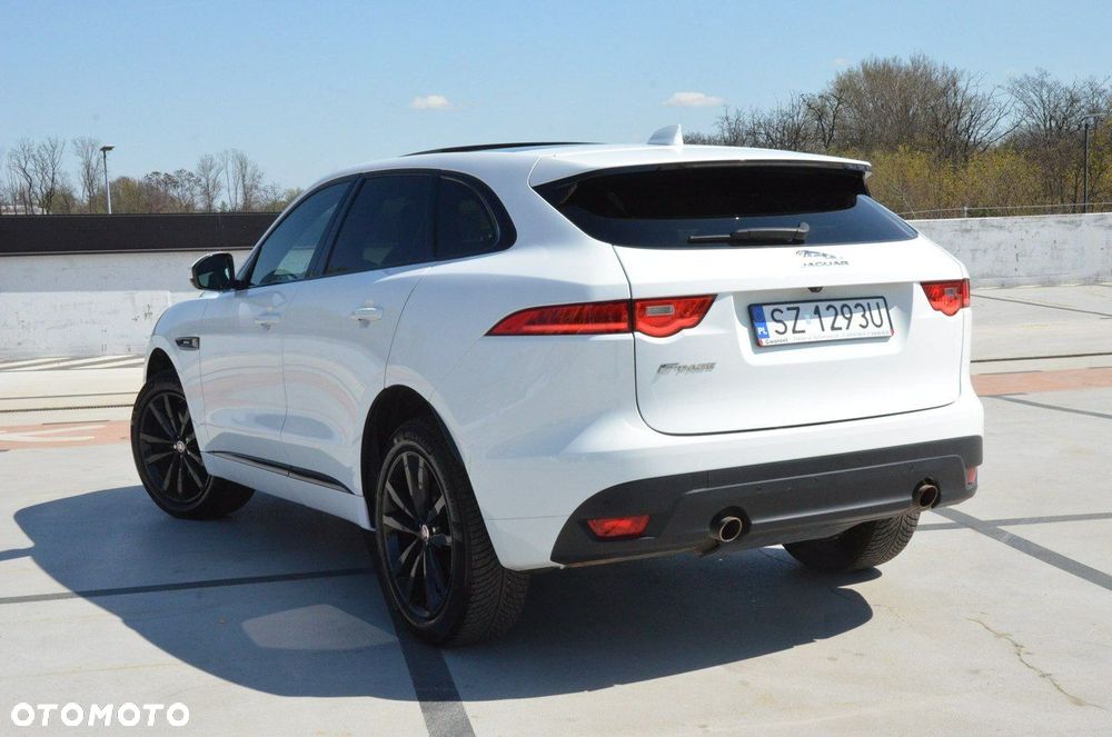 Jaguar F-Pace 2.0 i4P AWD Chequered Flag - 13