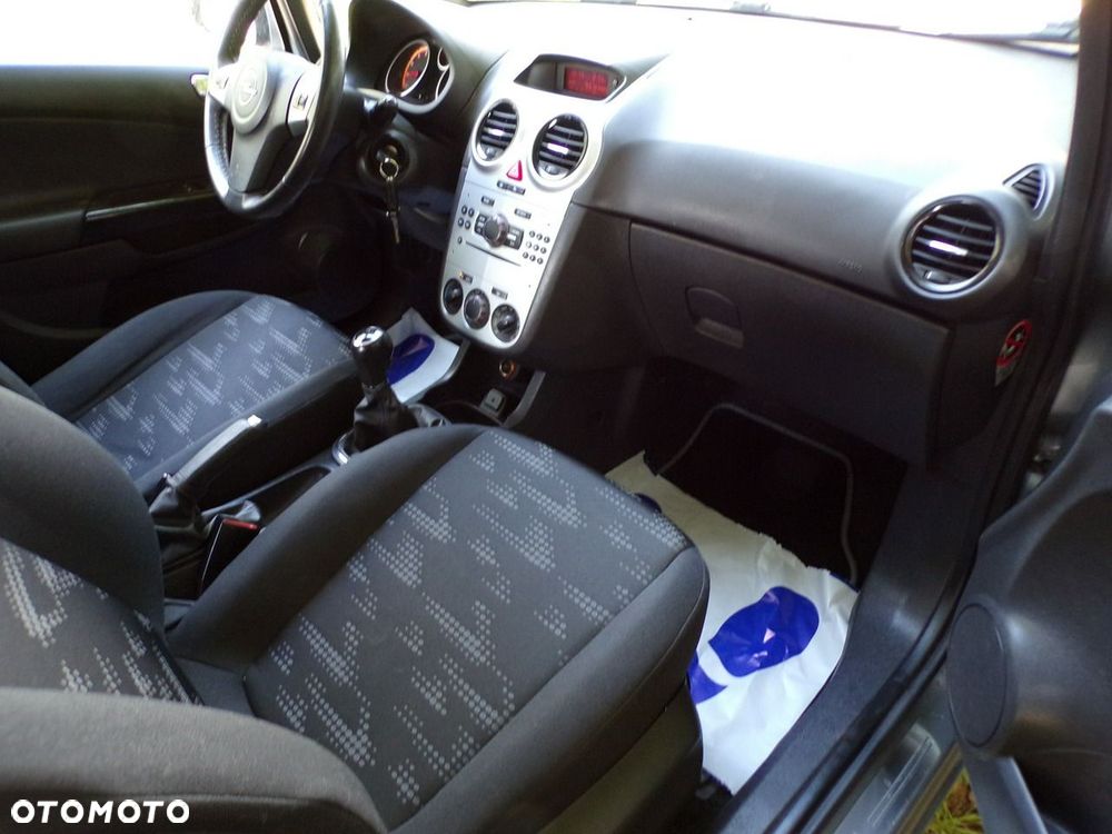 Opel Corsa - 19
