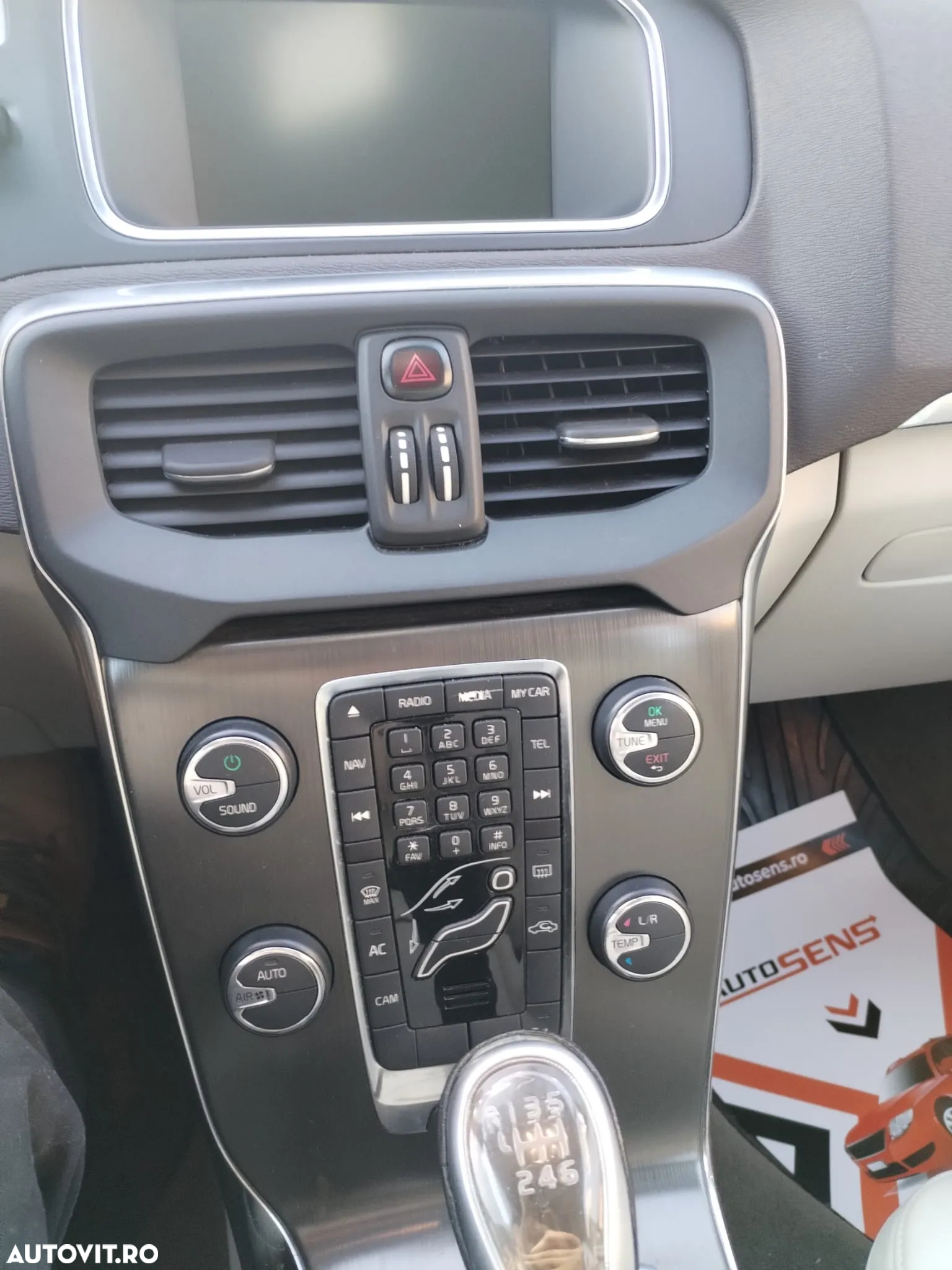 Volvo V40 D2 94g Kinetic - 4