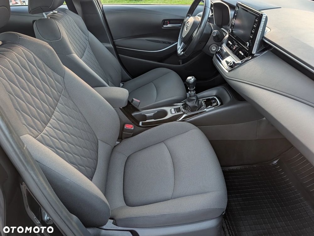 Toyota Corolla 1.5 Comfort - 17