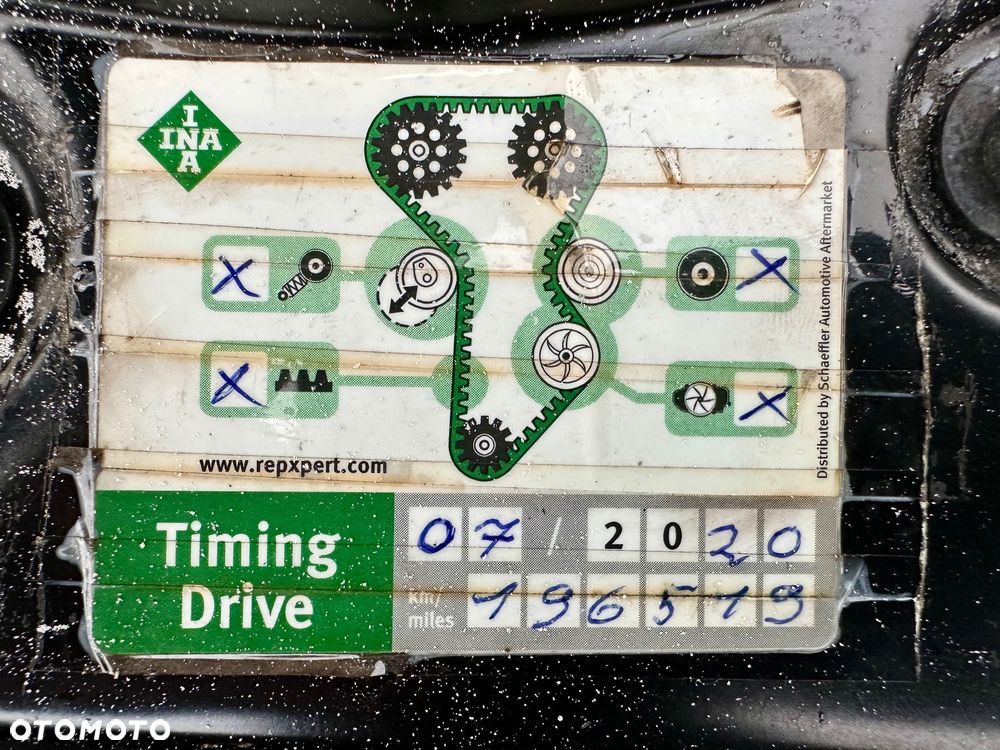 Volkswagen Touran 1.6 TDI DPF BlueMot Trendline - 28