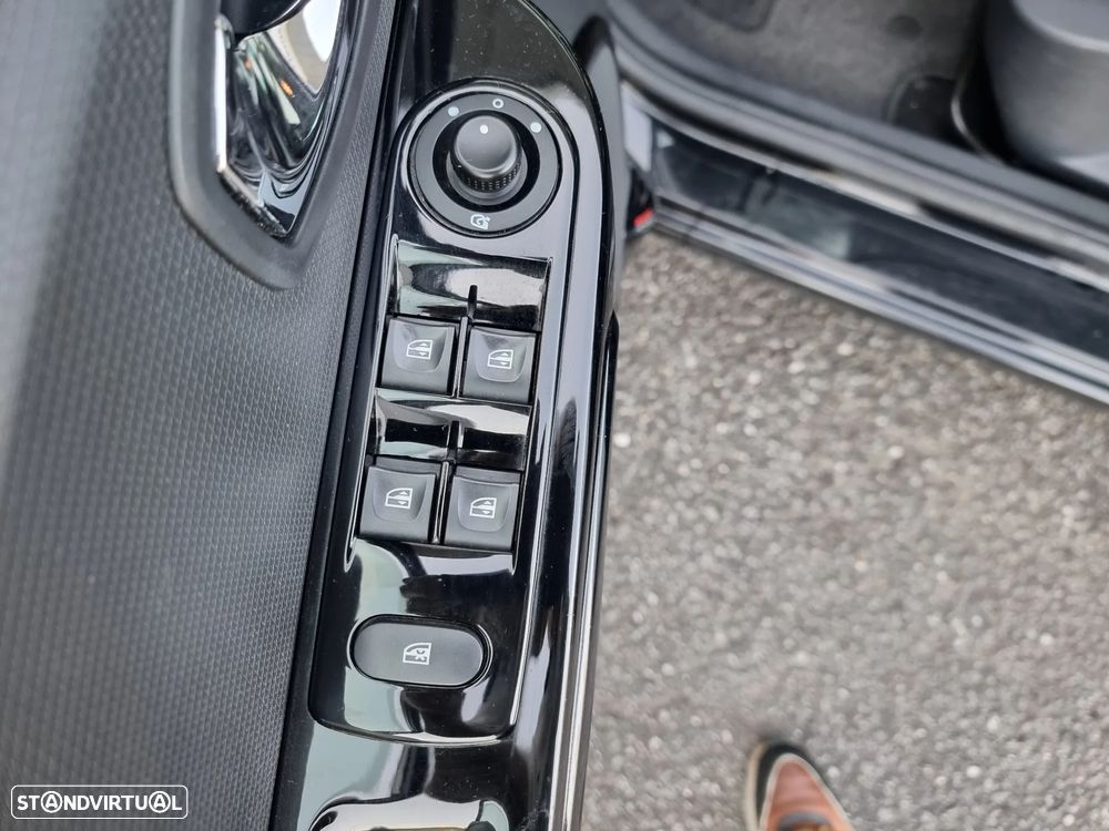 Renault Clio 1.5 dCi Dynamique S - 10