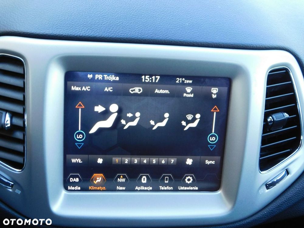 Jeep Compass - 12