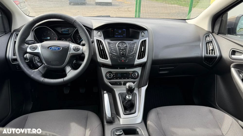 Ford Focus 1.6 TDCI DPF Start-Stopp-System Ambiente - 13