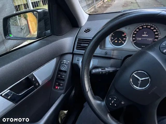 Mercedes-Benz Klasa C 180 Kompressor BlueEFFICIENCY - 9