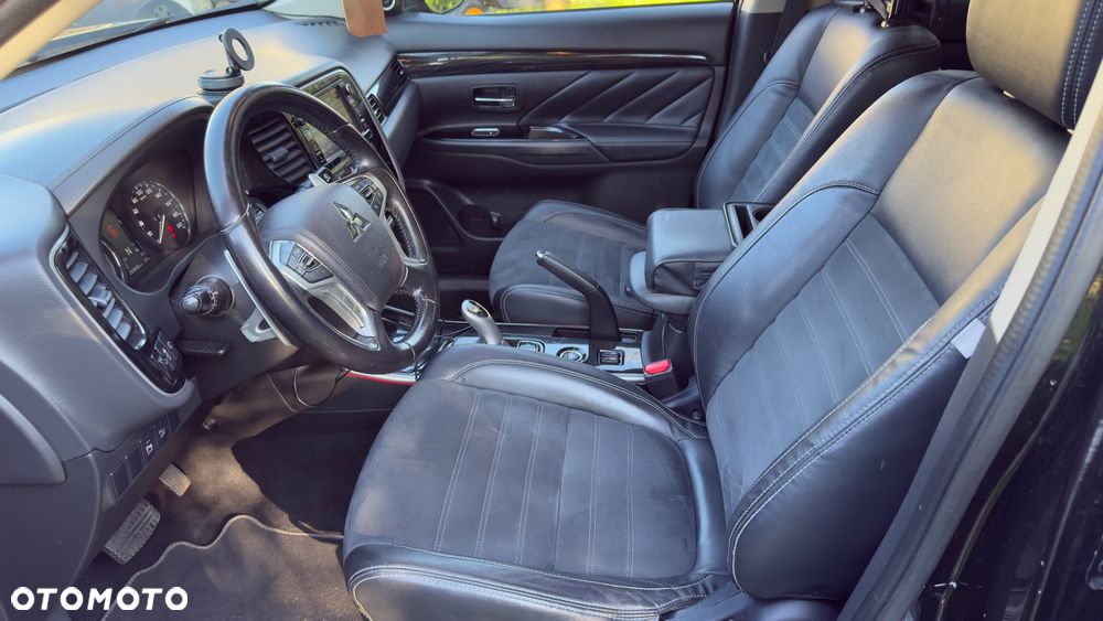Mitsubishi Outlander 2.0 4WD - 13