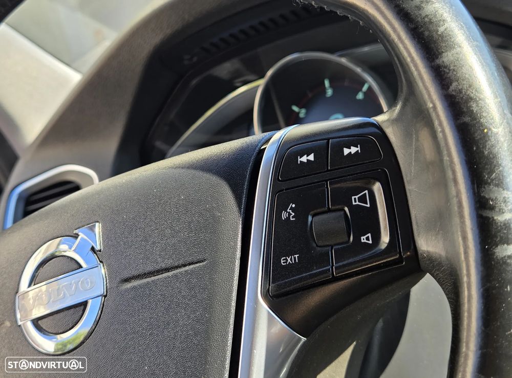 Volvo V60 D6 Plug-In-Hybrid AWD Geartronic Pure Limited - 17