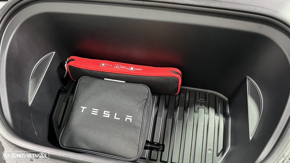 Tesla Model Y Tração Traseira - 12