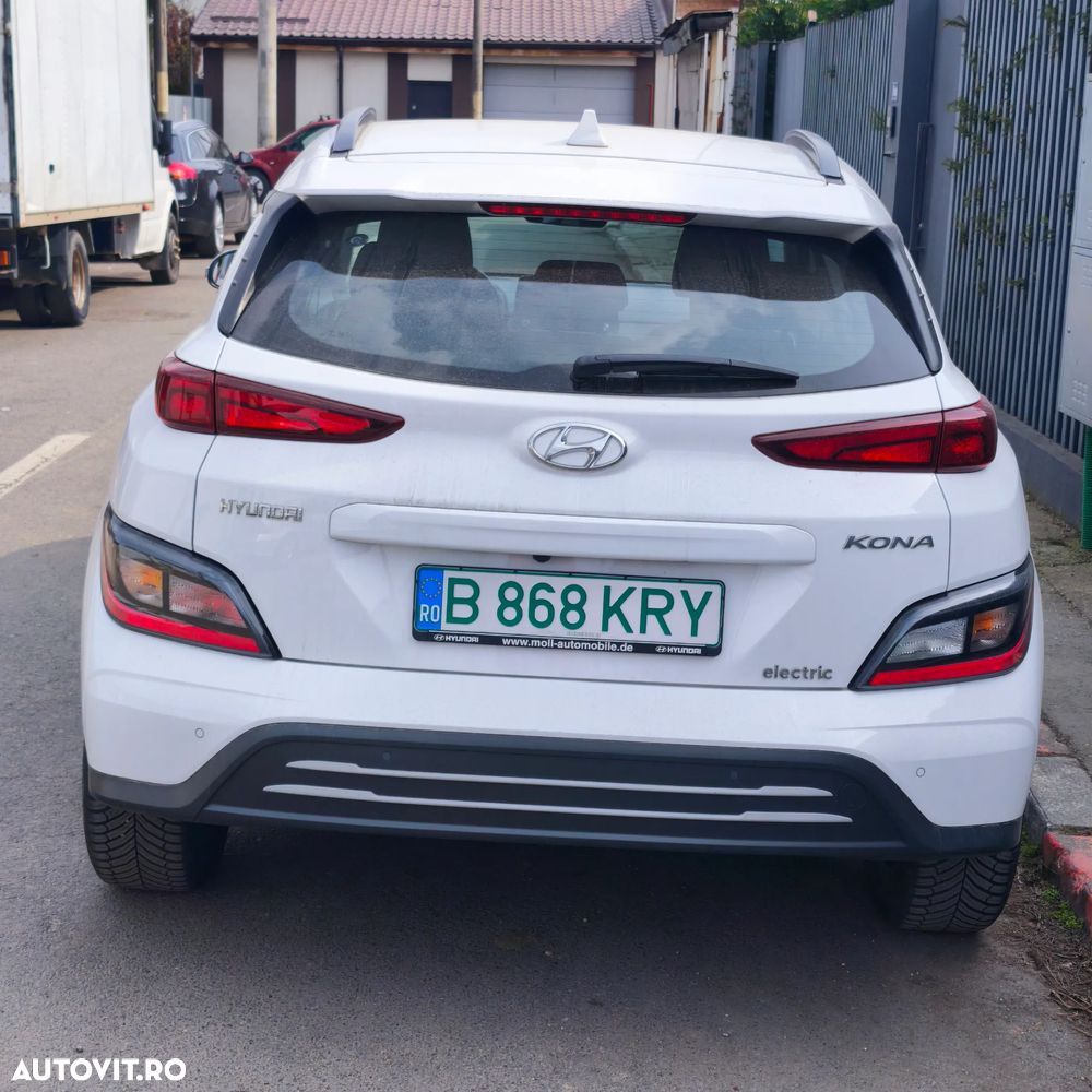 Hyundai KONA - 2