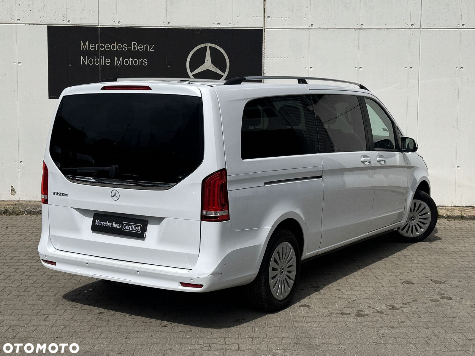 Mercedes-Benz Klasa V - 10