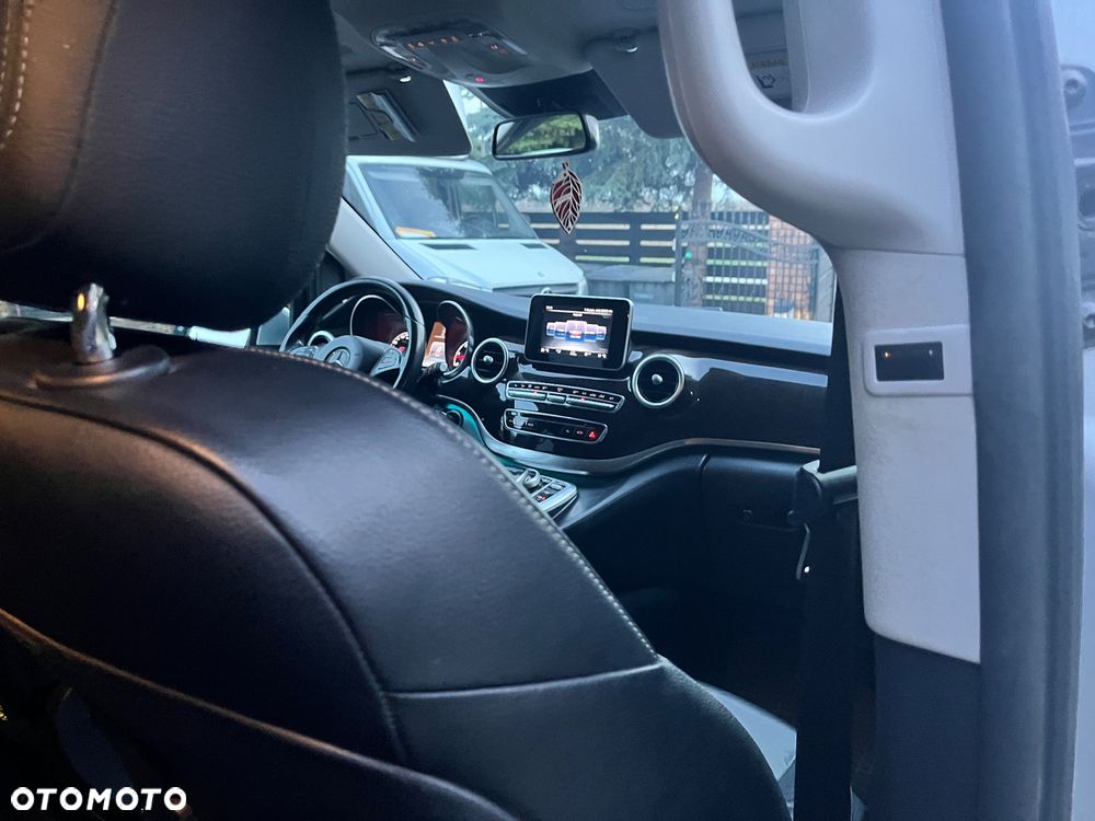 Mercedes-Benz Klasa V 250 (BlueTEC) d Avantgarde 7G-Tronic - 12