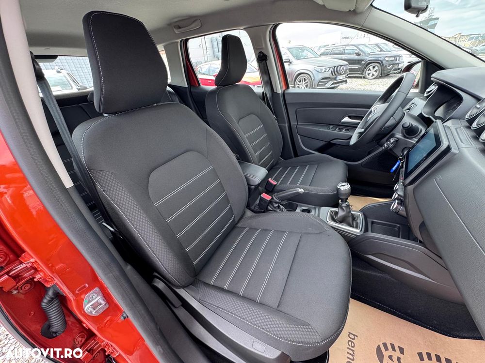 Dacia Duster TCe 90 Essential - 13