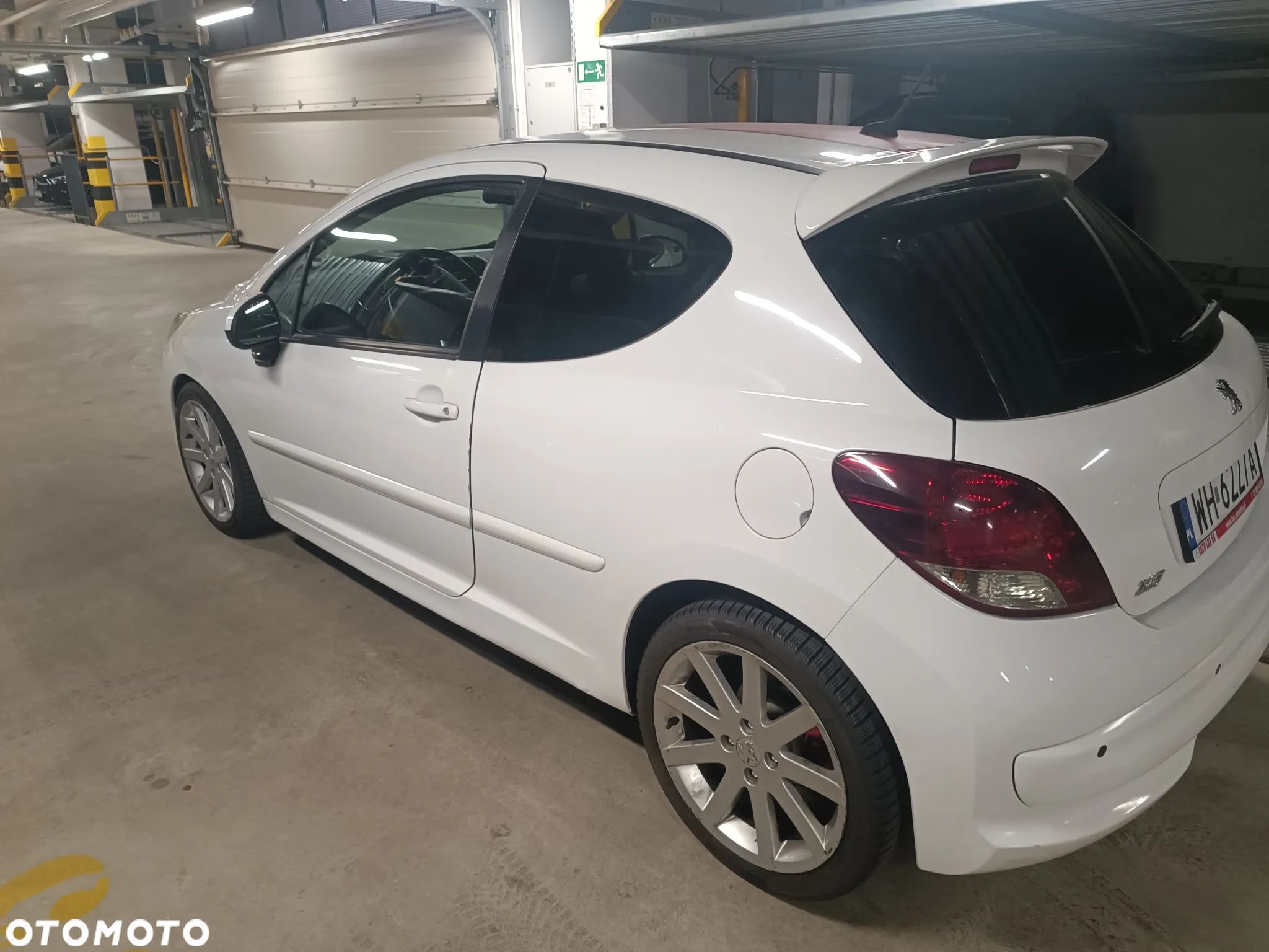 Peugeot 207 RC - 1