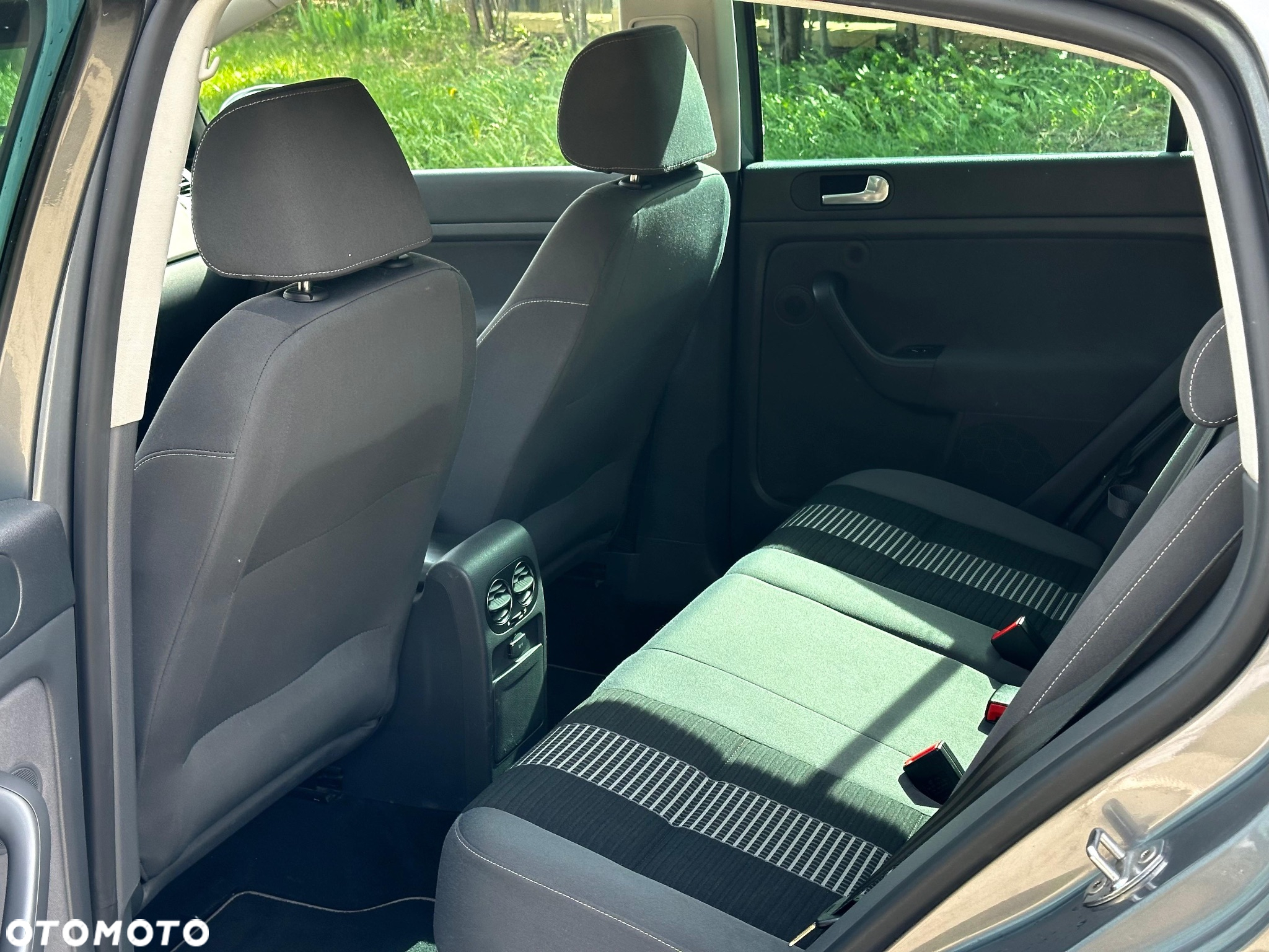 Volkswagen Golf Plus - 12