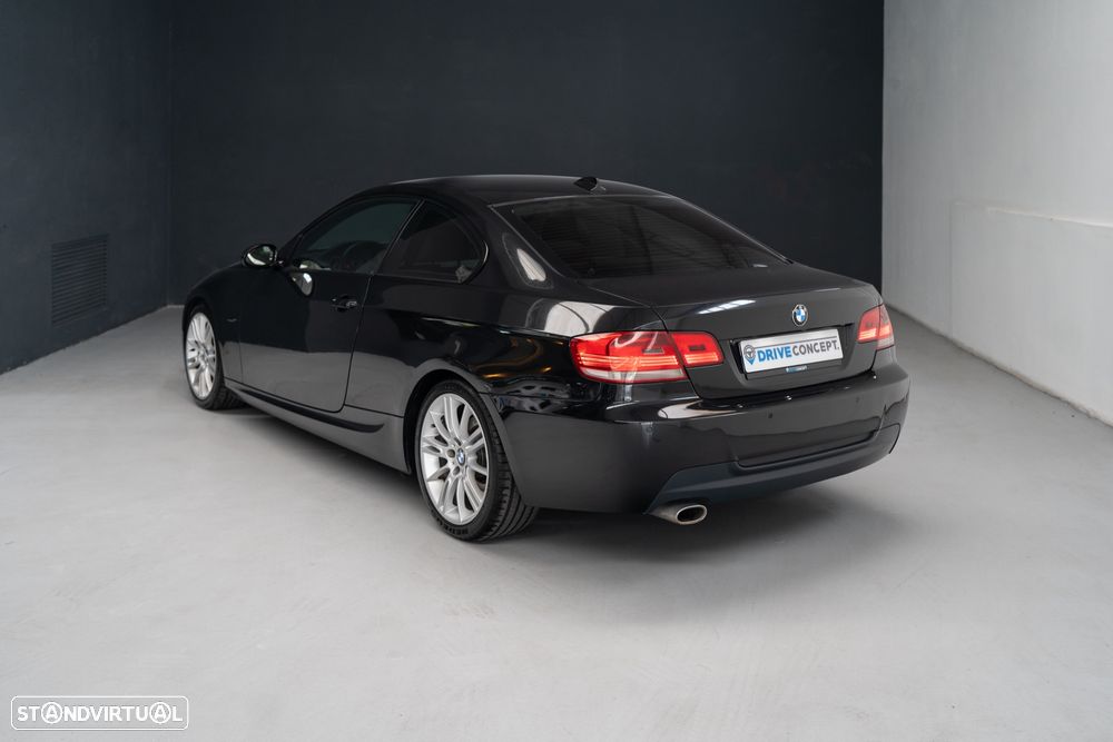 BMW 320 d Coupe - 14