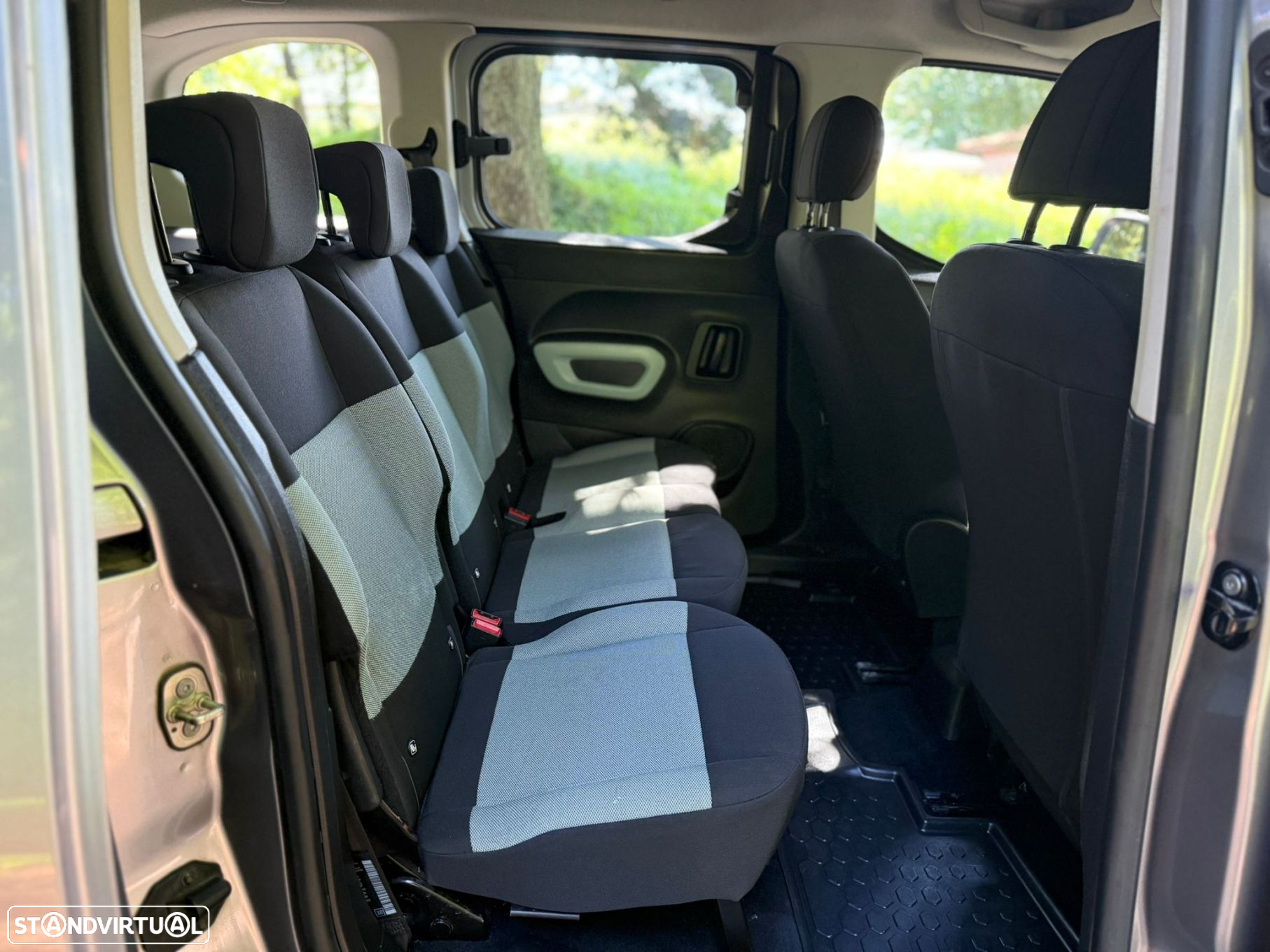 Citroën Berlingo 1.2 PureTech M Feel - 11