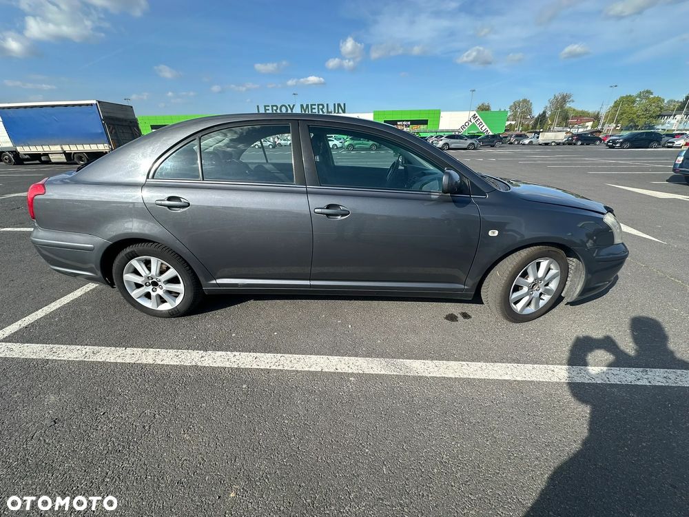 Toyota Avensis 2.0 D-4D Sol - 6
