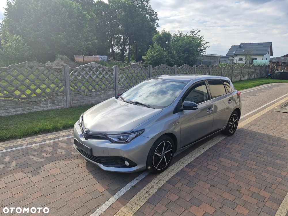 Toyota Auris - 1