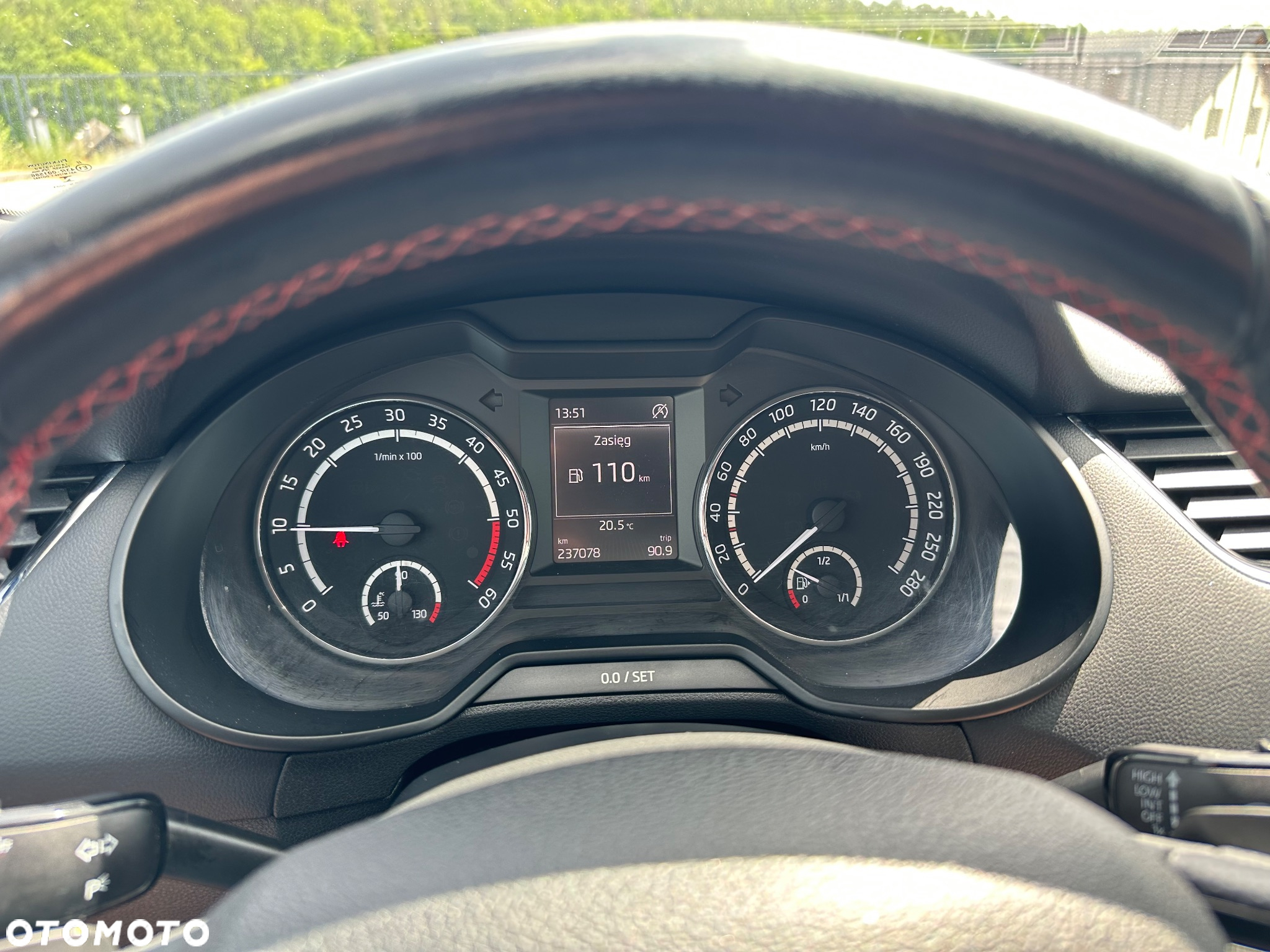 Skoda Octavia Combi 2.0 TDI DSG RS - 28