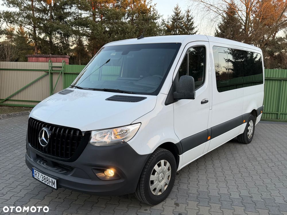 Mercedes-Benz Sprinter Tourer Standard HA CREW - 2