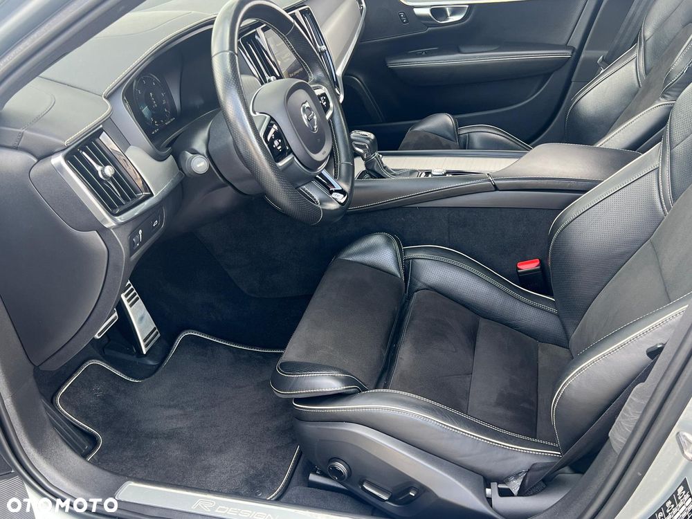 Volvo V90 D5 AWD Geartronic R Design - 1