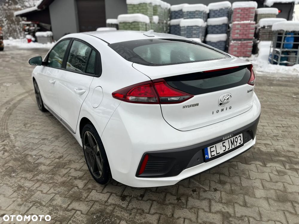 Hyundai IONIQ Hybrid Business - 7