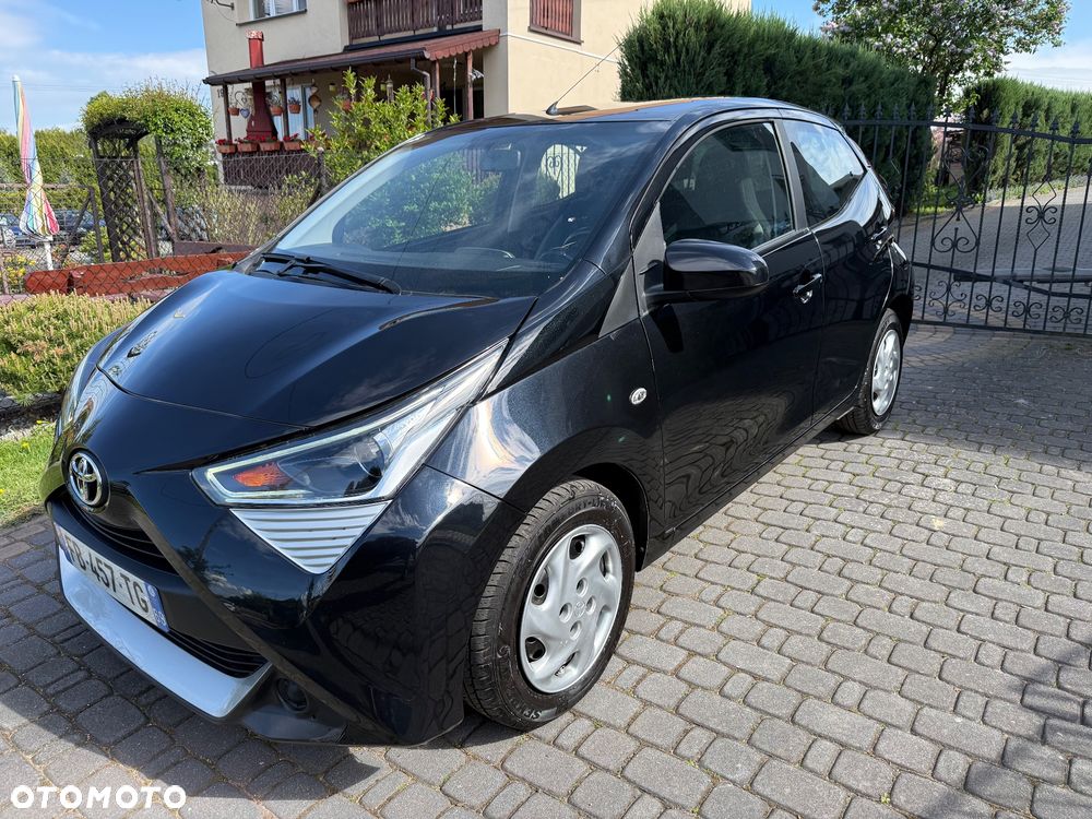 Toyota Aygo x.shift x-play connect - 5