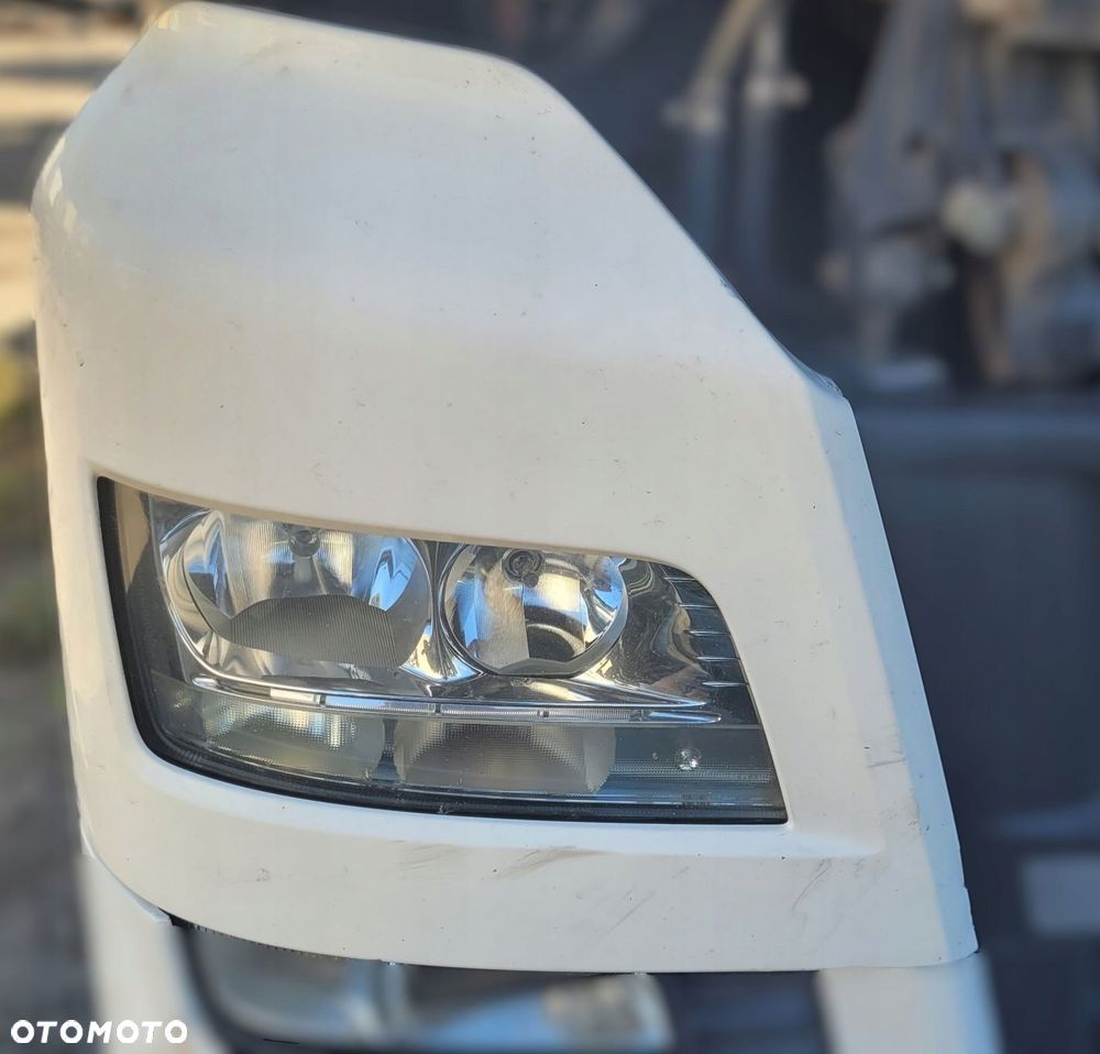 NAKŁADKA REFLEKTORA OKULAR OSŁONA LAMPY MAN TGX EURO 6 PRAWY - 1