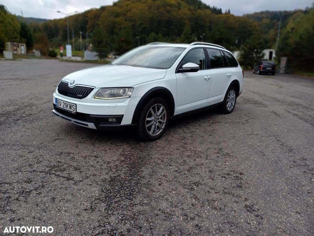 Skoda Octavia Combi Diesel 2.0 TDI 4X4 DSG Scout - 12