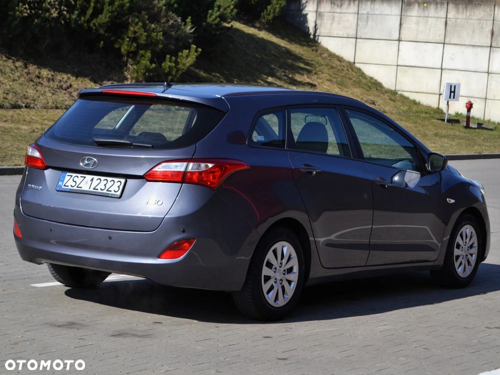 Hyundai i30 1.6 GDI BlueDrive Comfort - 2