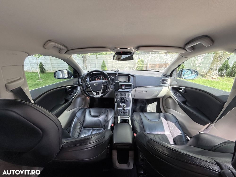 Volvo V40 D2 Aut. Summum - 18