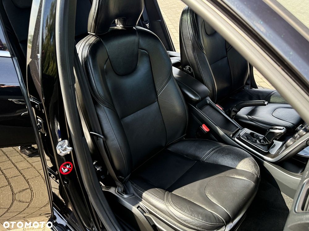 Volvo V40 D2 Geartronic Inscription - 25
