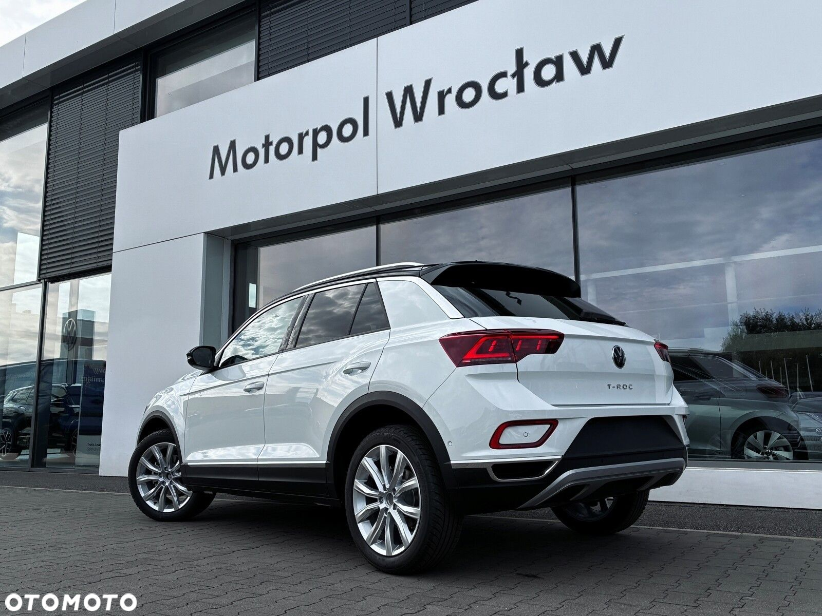 Volkswagen T-Roc - 8