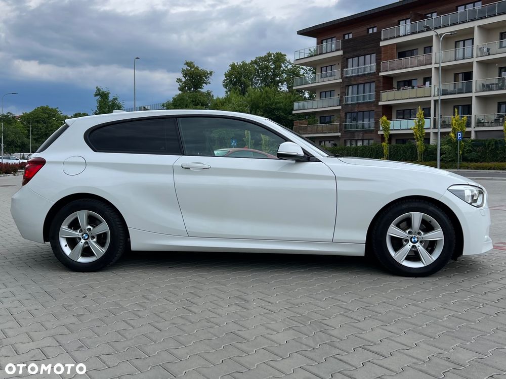BMW Seria 1 116i - 5