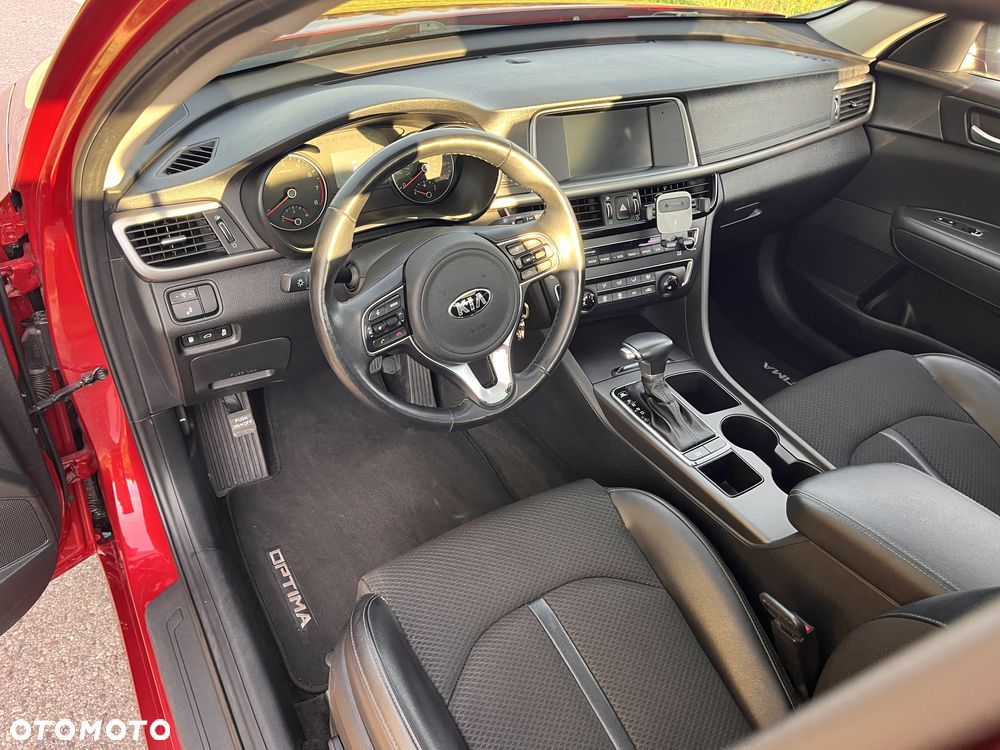Kia Optima - 13