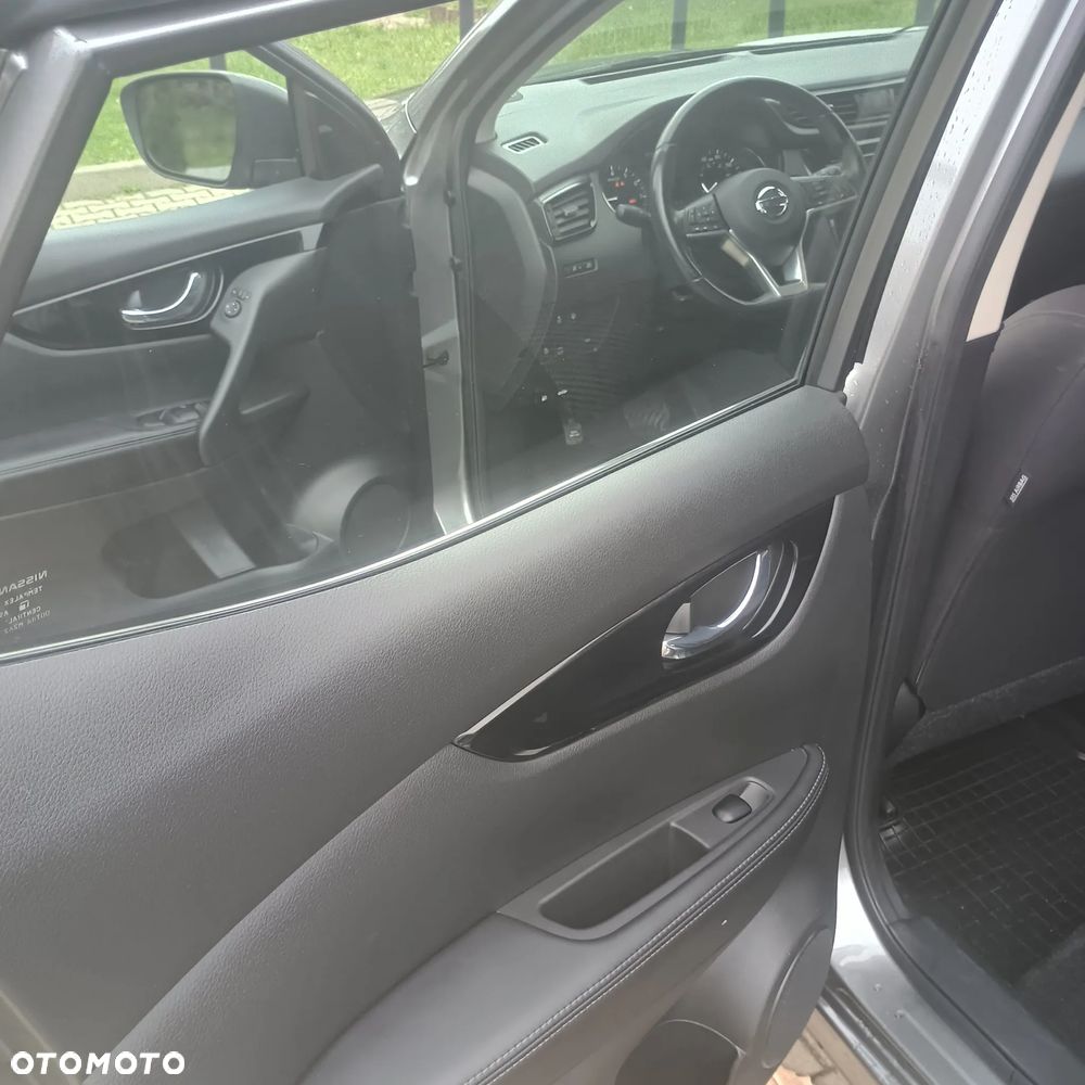 Nissan Qashqai - 11