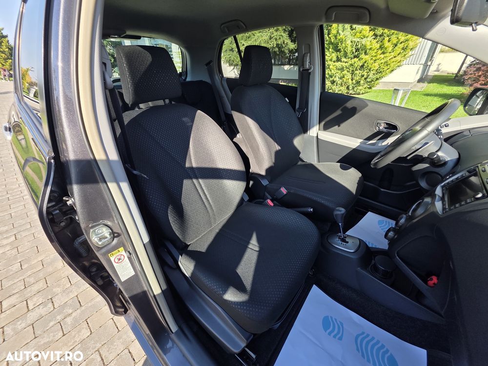 Toyota Yaris - 9