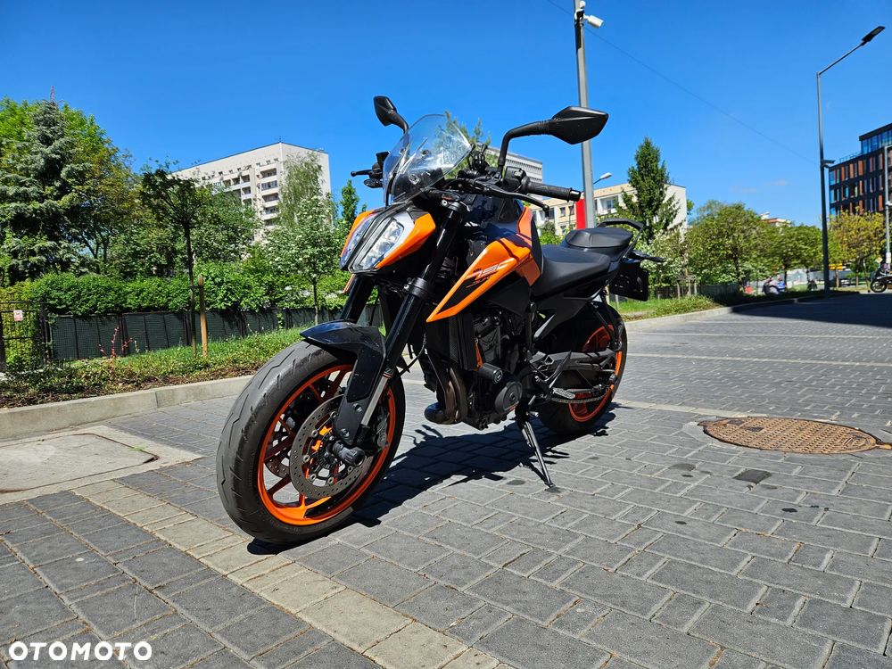 KTM Duke 790 - 1