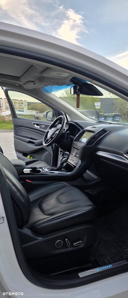 Ford Edge - 9