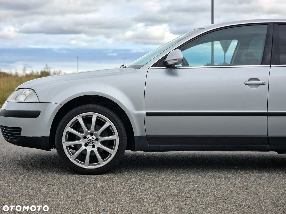 Volkswagen Passat 1.6 Exclusive - 20