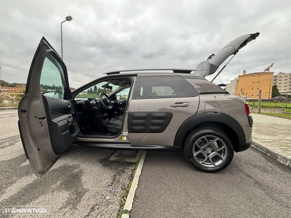 Citroën C4 Cactus PureTech 82 Shine - 32